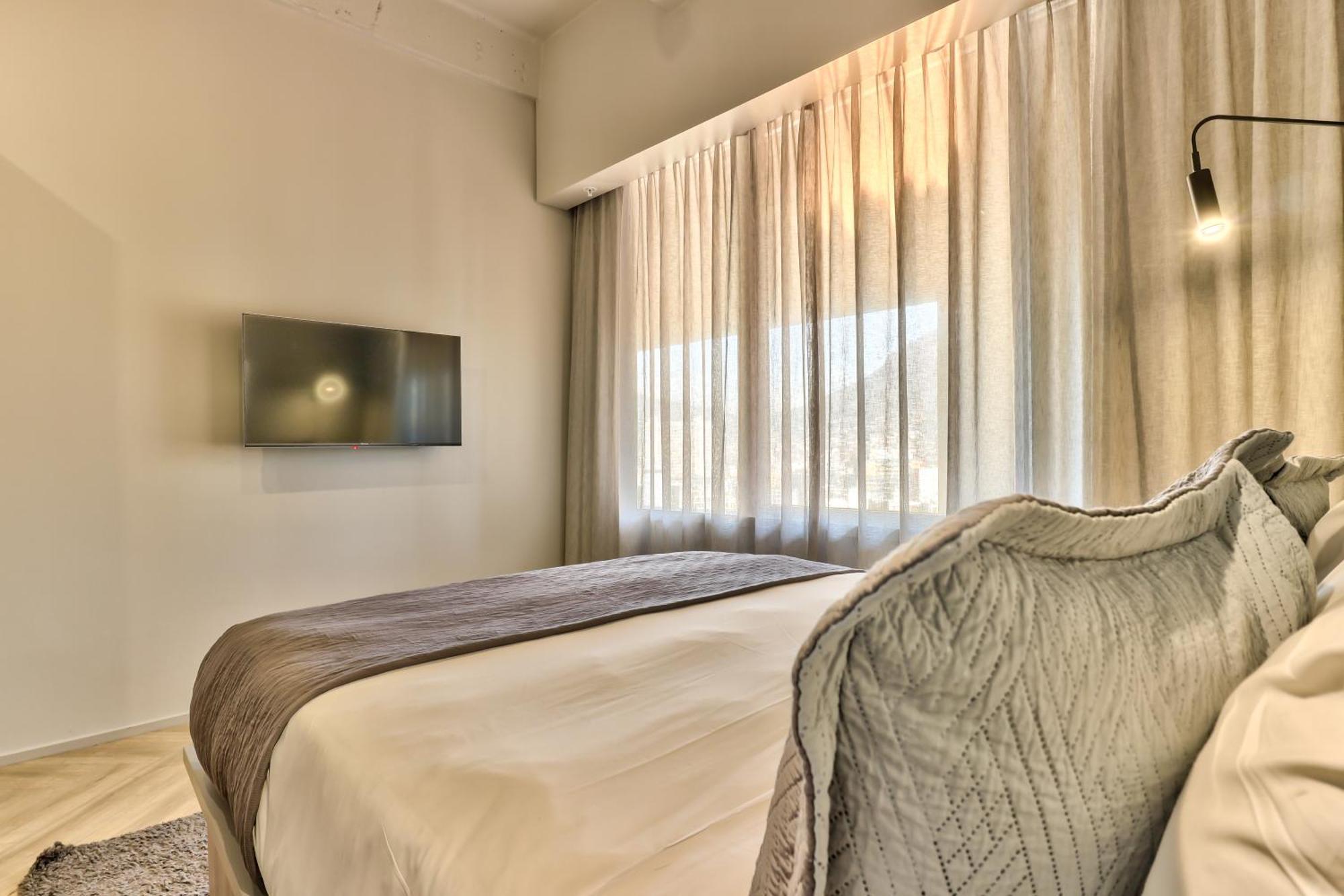 Hotel Wink One Thibault *
